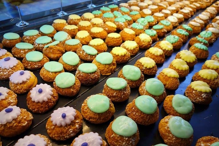 Discover the Hidden Pastries of the Latin Quarter with guide — photo 7