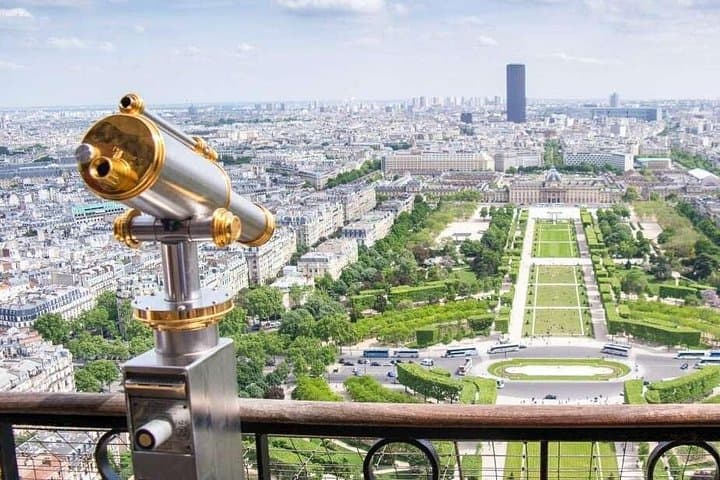 Eiffel Tower Elevator Tour Access Summit, 2nd & 1st Floor. — photo 4
