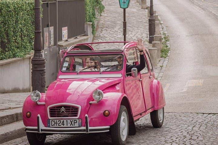 1h30 Private Guided Tour in a Pink Citroën 2CV — photo 5