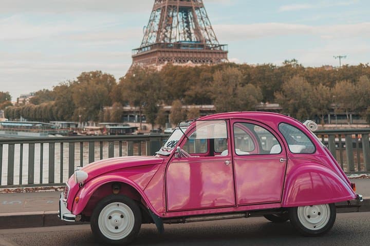 1h30 Private Guided Tour in a Pink Citroën 2CV — photo 6