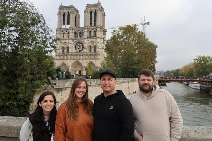 Full Day Private Tour of Paris in a Van with photoshoot included — photo 6