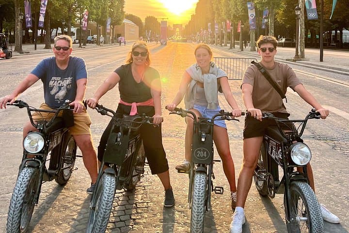 Night / Sunset Tour of Paris in Electric Bike — photo 8