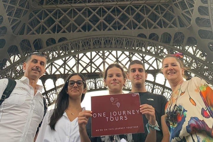 Eiffel Tower Elevator Tour with Interactive Guide+Optional Summit — photo 7