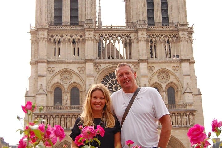 45m Notre Dame - outside tour - fast line entrance — photo 1