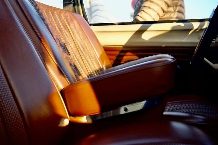Paris Private Guided Tour in a Vintage Open Top French Car — photo 14