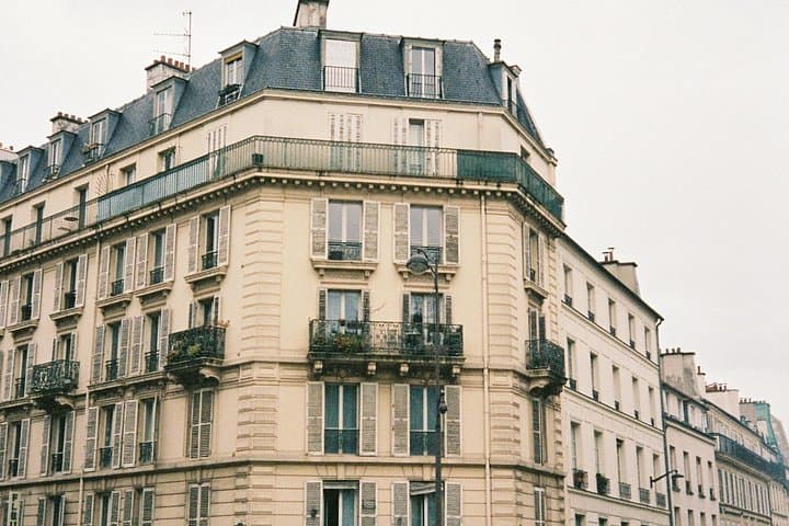 Montmartre Guided Tour with Sacré Cœur Church & City Views — photo 12
