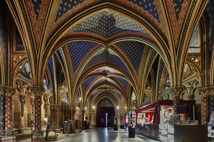 Ste Chapelle & Conciergerie Private Guided Tour with Tickets — photo 7