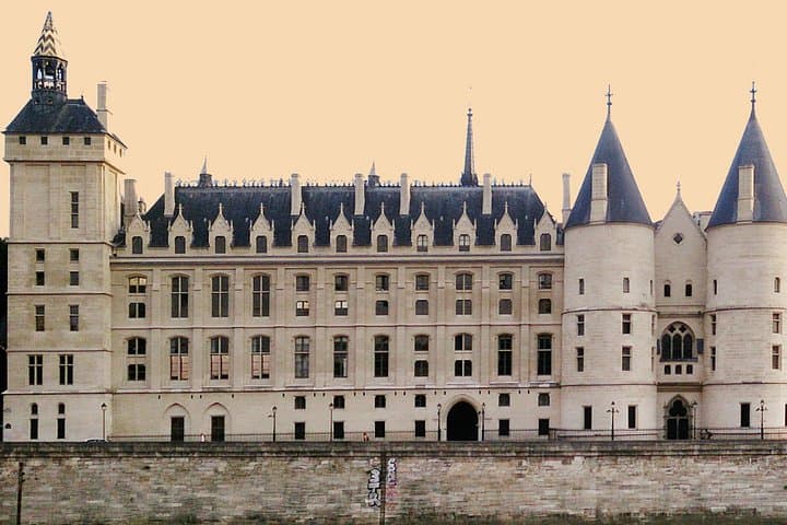 Sainte Chapelle & Conciergerie Private Guided Tour — photo 5