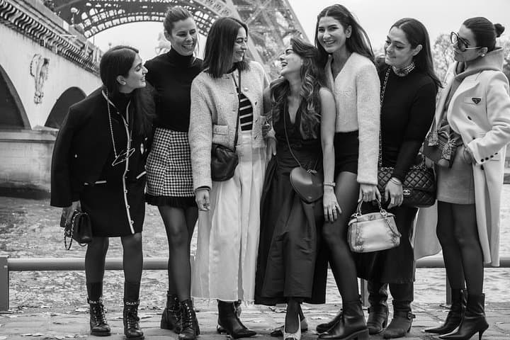 Private Photoshoot with the Iconic Eiffel Tower in Paris — photo 2