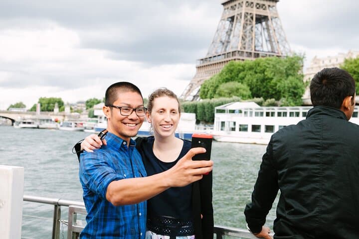Paris Combo: Highlights Bike or E-Bike Tour & Seine Cruise — photo 5
