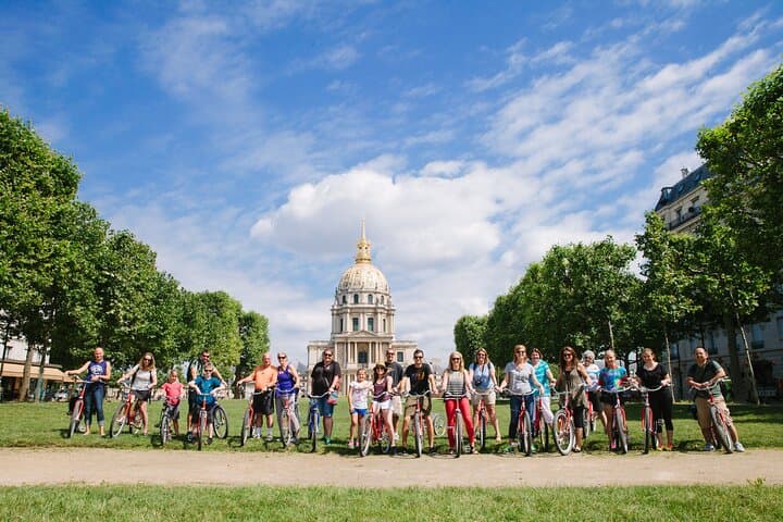 Paris Combo: Highlights Bike or E-Bike Tour & Seine Cruise — photo 6