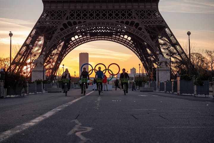 Sunrise Biking Tour: Paris Before the Crowds — photo 4