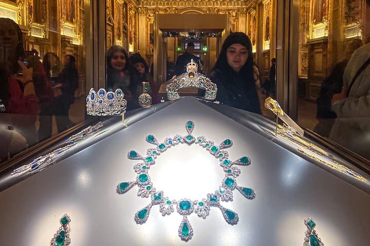 Louvre Highlights & Mona Lisa Tour with Seine Cruise Ticket — photo 4
