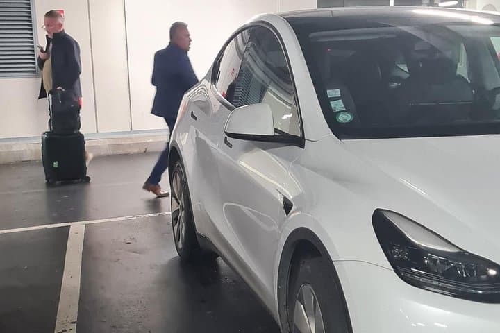 Private Airport Transfer CDG → Paris | Electric One-Way — photo 6