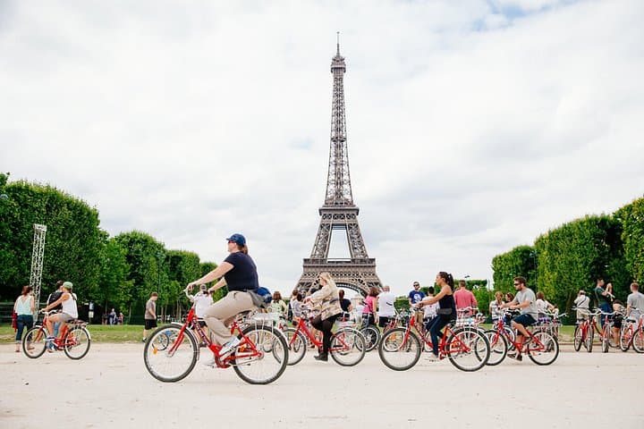 Private Highlights of Paris Bike Tour — photo 8