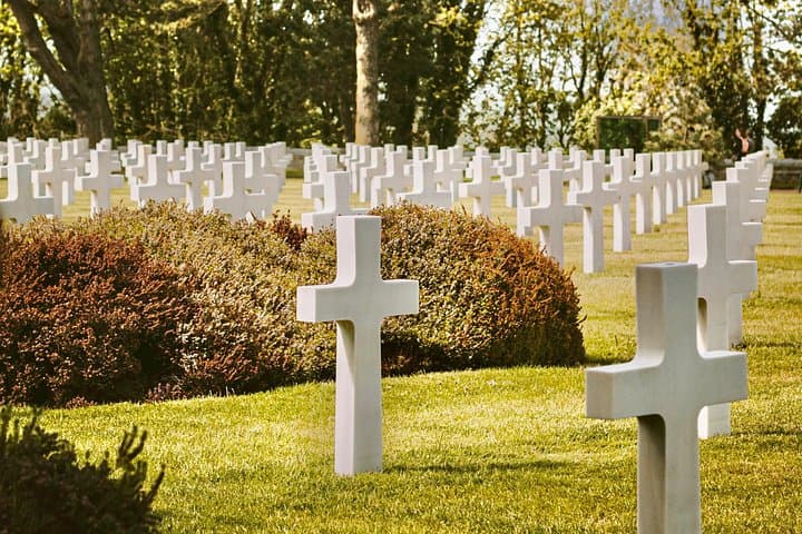 Normandy D-Day Beaches: Immersive Small-Group Tour from Paris — photo 17