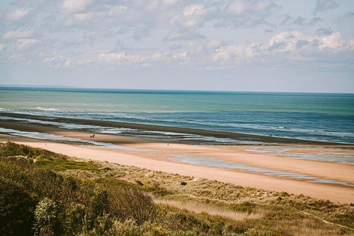 Normandy D-Day Beaches: Immersive Small-Group Tour from Paris — photo 4