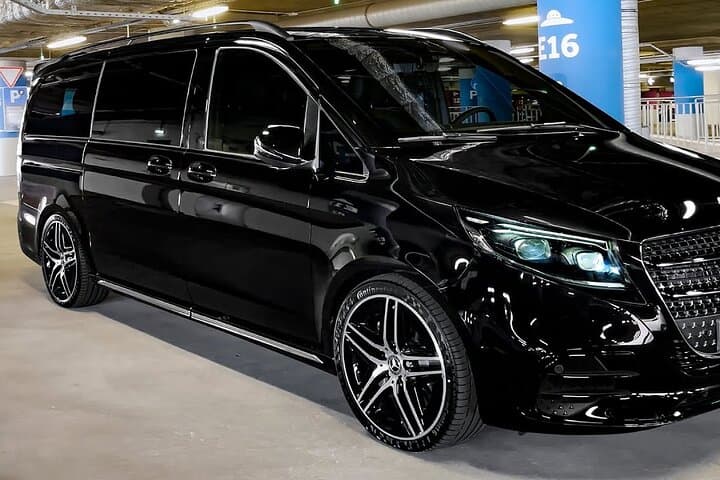 Private Transfers from Paris Airport CDG to Paris City — photo 1