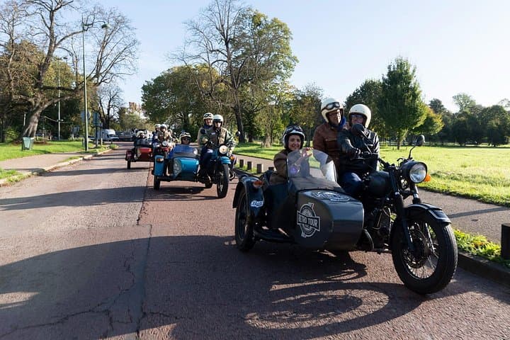 Paris Private Flexible Duration Guided Tour on a Vintage Sidecar — photo 6