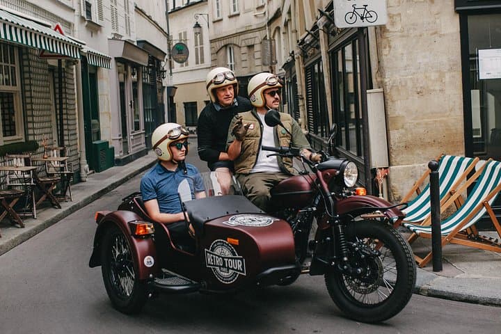 Paris Private Flexible Duration Guided Tour on a Vintage Sidecar — photo 2