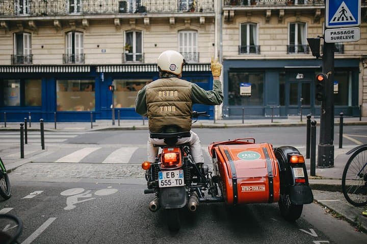 Paris Vintage Sidecar Tour – Emily in Paris highlights — photo 3