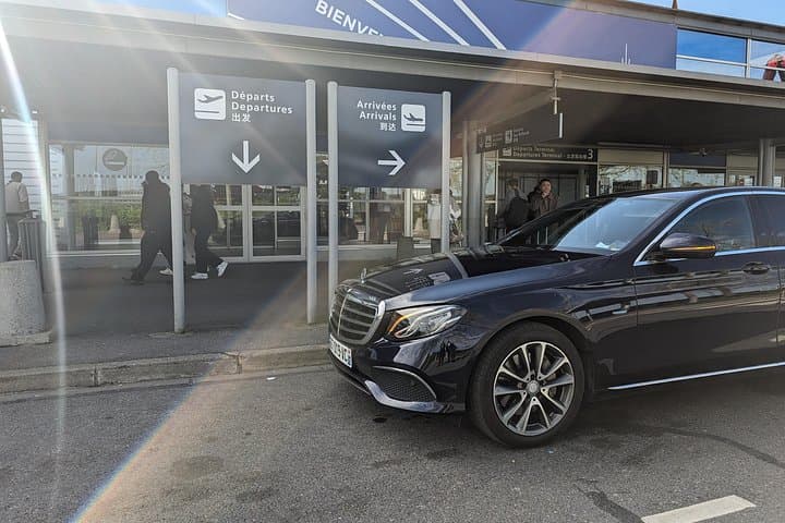 CDG Airport Transfer Paris Professional Driver — photo 5