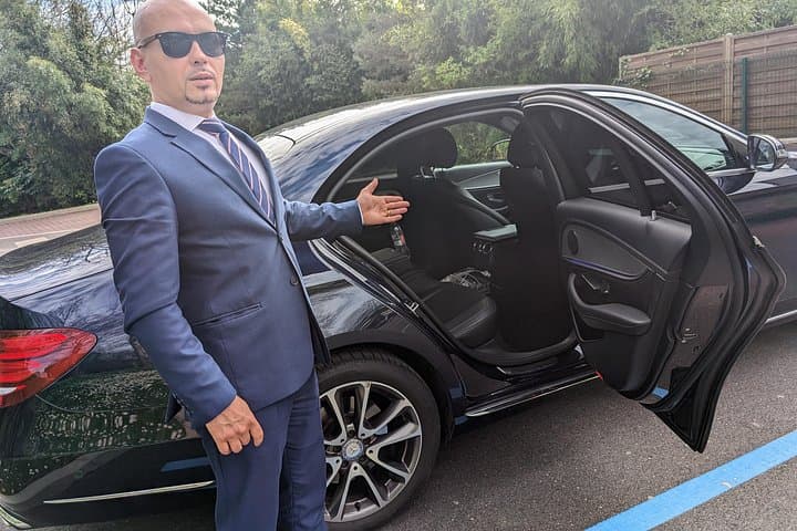 CDG Airport Transfer Paris Professional Driver — photo 4