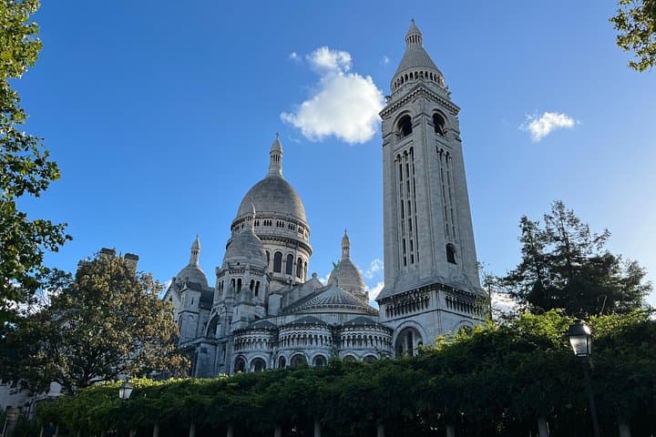 Small Group Walking Tour of Montmartre -10 people max — photo 2