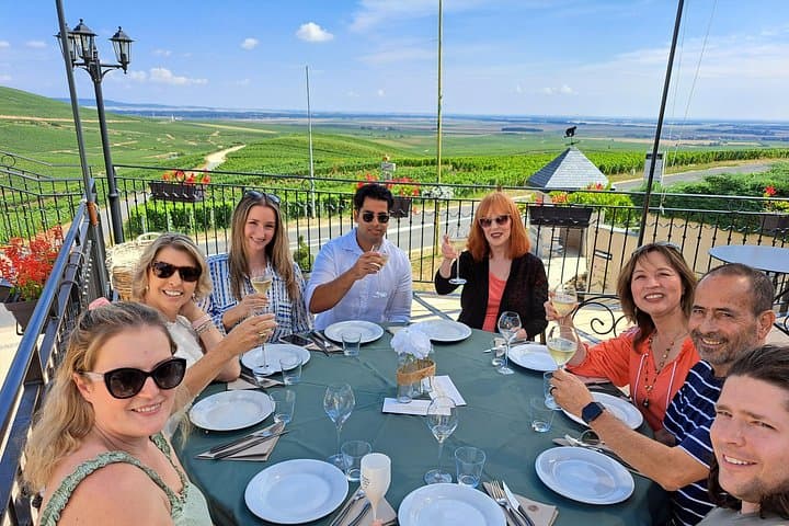 Family Estates Champagne Tour from Paris : 10 Tastings & Lunch — photo 3