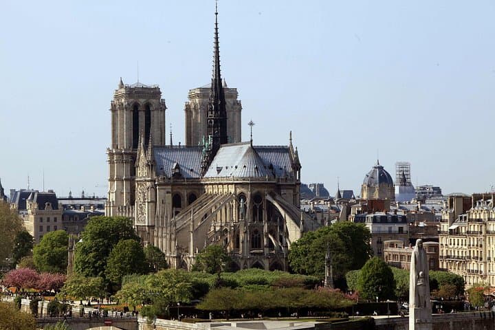Paris City and Louvre Museum Small Group Shared Tour — photo 4
