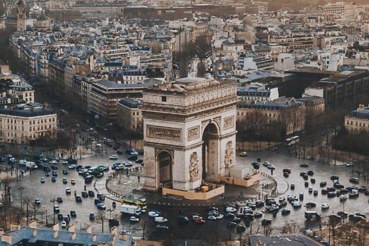Paris Big Walking Tour with Audioguide on Your Smartphone — photo 11