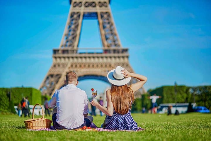 Paris Big Walking Tour with Audioguide on Your Smartphone — photo 13