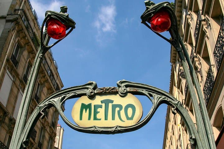 Paris Big Walking Tour with Audioguide on Your Smartphone — photo 16