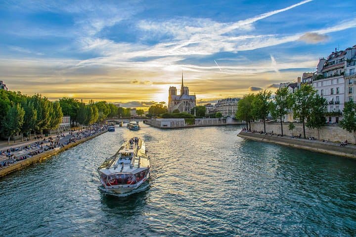 Seine Cruise and Optional Orsay Museum with Audio Guide — photo 2