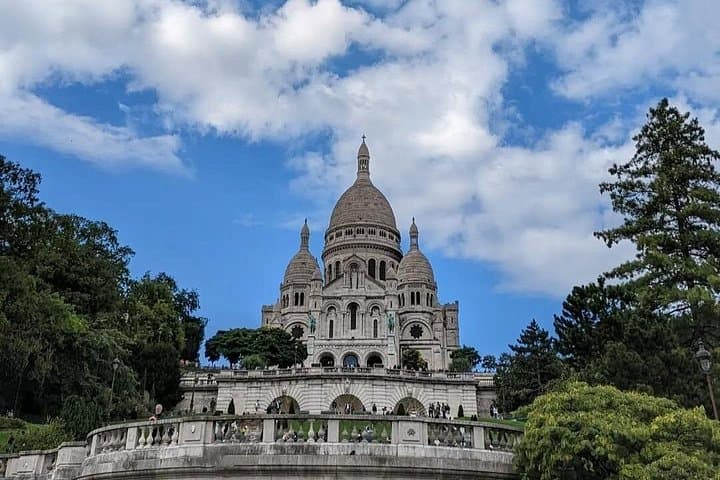 Sacré-Cœur Basilica with Montmartre Walking Tour — photo 2