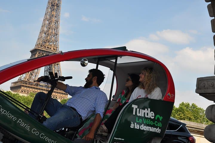 Private City-Tour by pedicab in Paris : The "Gustave Eiffel" — photo 2