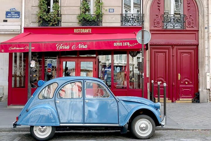 Private Paris Tour in a Classic 2CV — photo 4