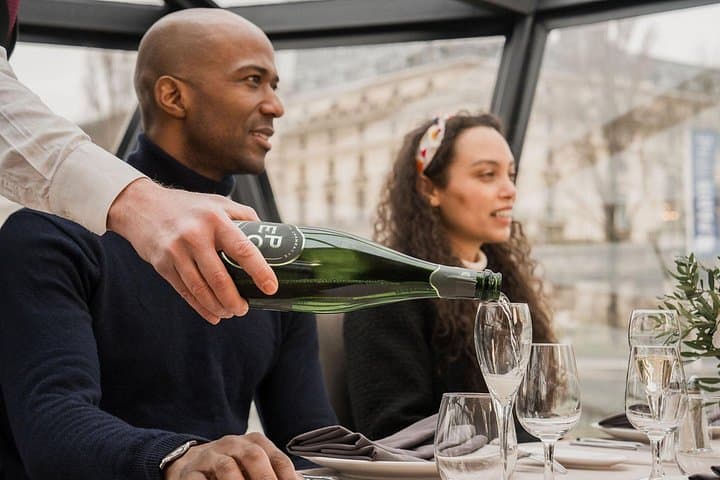 Bateaux Mouches® Lunch Cruise on the Seine River in Paris — photo 8