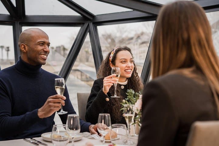 Paris Christmas Special Lunch Cruise by Bateaux Mouches® — photo 3
