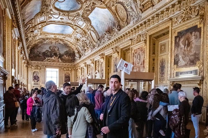 Louvre Museum Skip-the-Line Tour: Mona Lisa and Top Masterpieces — photo 6