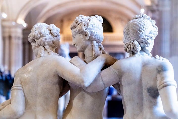 Louvre Museum Skip-the-Line Tour: Mona Lisa and Top Masterpieces — photo 9