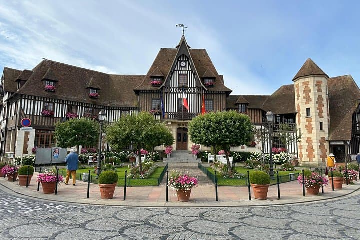 Normandy Day Trip: Rouen , Etretat , Deauville from Paris — photo 8