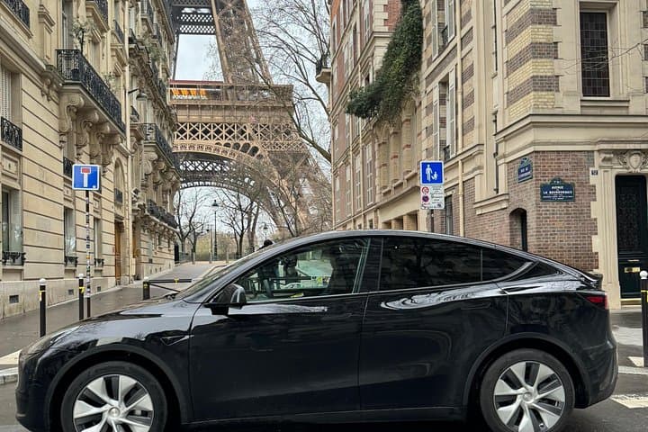 Paris Highlights Private and Customizable Tour — photo 3