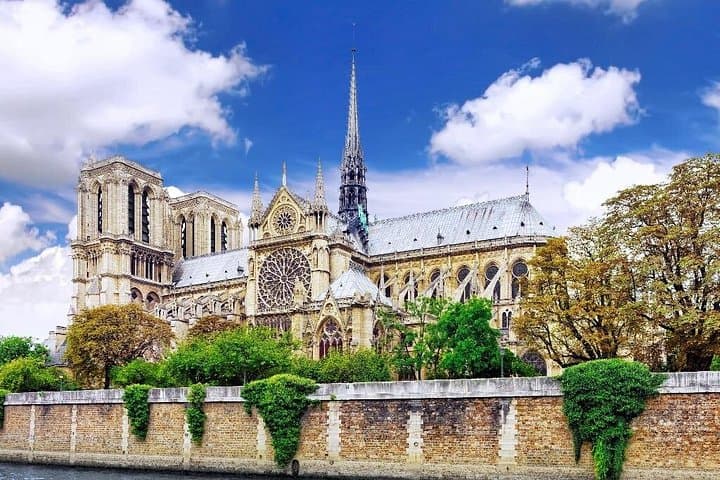 Notre Dame de Paris: Semi Private or Private Guided Tour Guide — photo 6