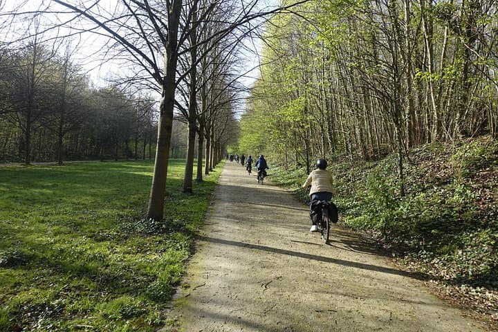 Nature electric bike ride from Paris to Versailles — photo 18