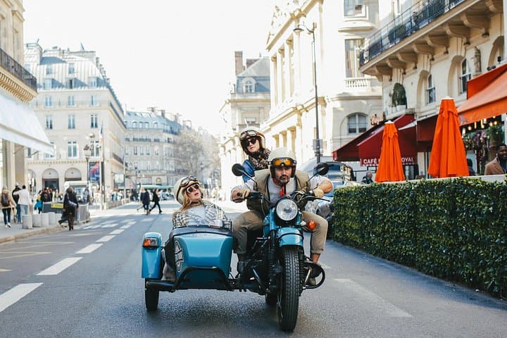 Paris Vintage Sidecar Tour – Emily in Paris highlights — photo 2