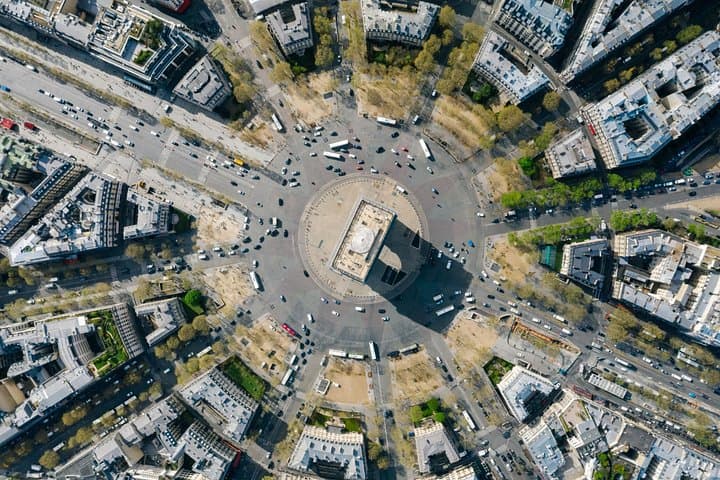 Guided Tour of the Champs-Élysées with Arc de Triomphe Tickets — photo 11