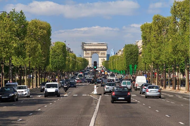 Guided Tour of the Champs-Élysées with Arc de Triomphe Tickets — photo 15