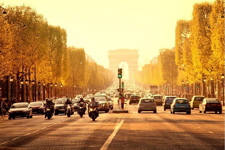 Guided Tour of the Champs-Élysées with Arc de Triomphe Tickets — photo 14