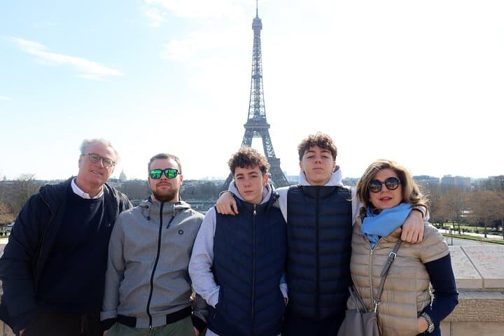 Full Day Private Tour of Paris in a Van with photoshoot included — photo 1